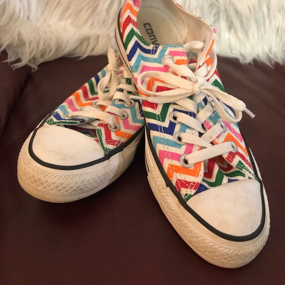 Converse rainbow sneakers women’s sz 7 multi color